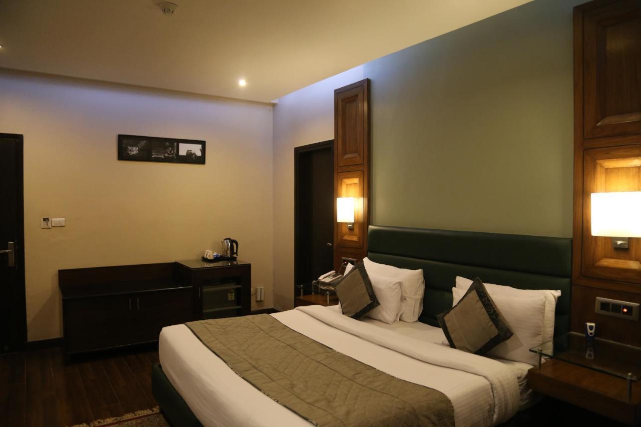 Hotel Deer Parkk New Delhi Exterior foto
